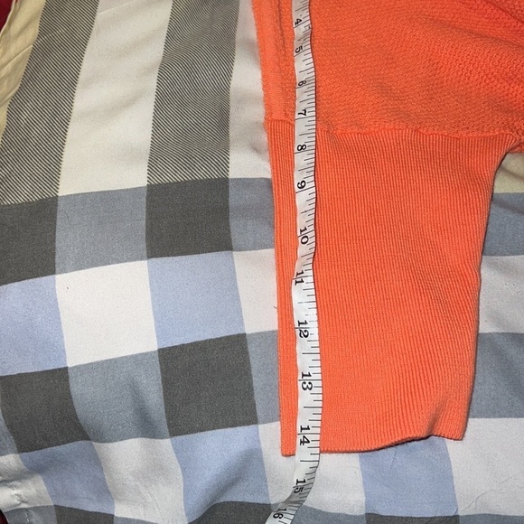 Banana republic orange women scoop neck  sweater - Picture 10 of 10